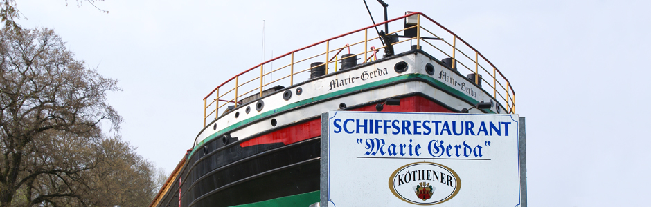 Heck der Marie Gerda mit Schild Schiffsrestaurant